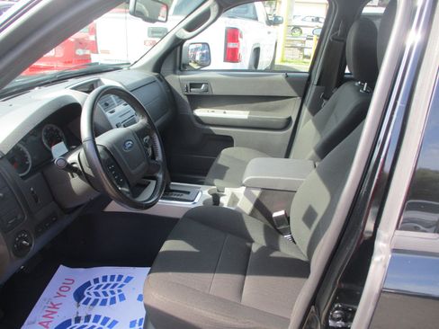 Used 2009 Ford Escape XLT image 11