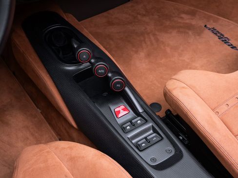 Used 2020 Ferrari 488 Pista Spider image 72