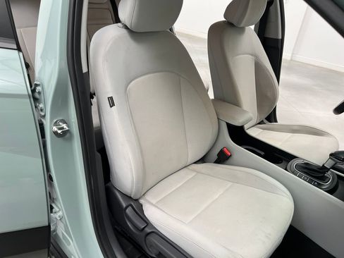 Used 2025 Hyundai Kona SEL FWD image 22