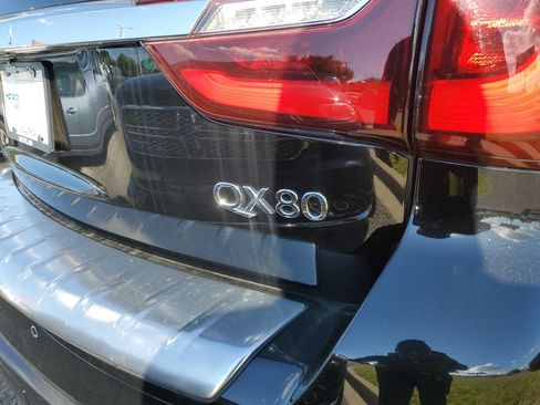 Used 2022 INFINITI QX80 Sensory w/ Cargo Package RWD image 17