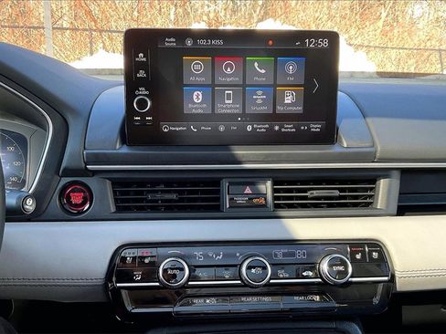 Used 2024 Honda Pilot Elite image 15