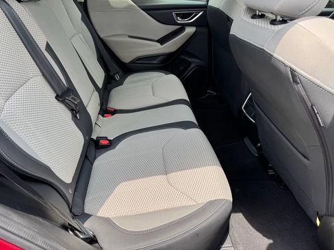 Used 2023 Subaru Forester Premium AWD/4WD image 21