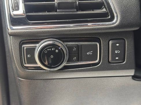 Used 2019 Lincoln Navigator L Reserve image 16