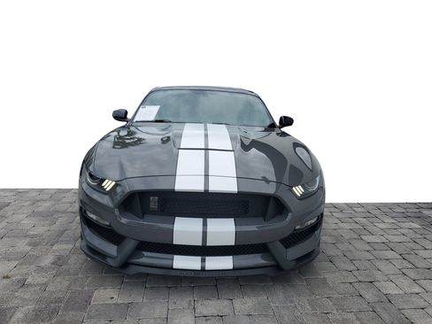 Used 2018 Ford Mustang Shelby GT350 w/ Convenience Package RWD image 2