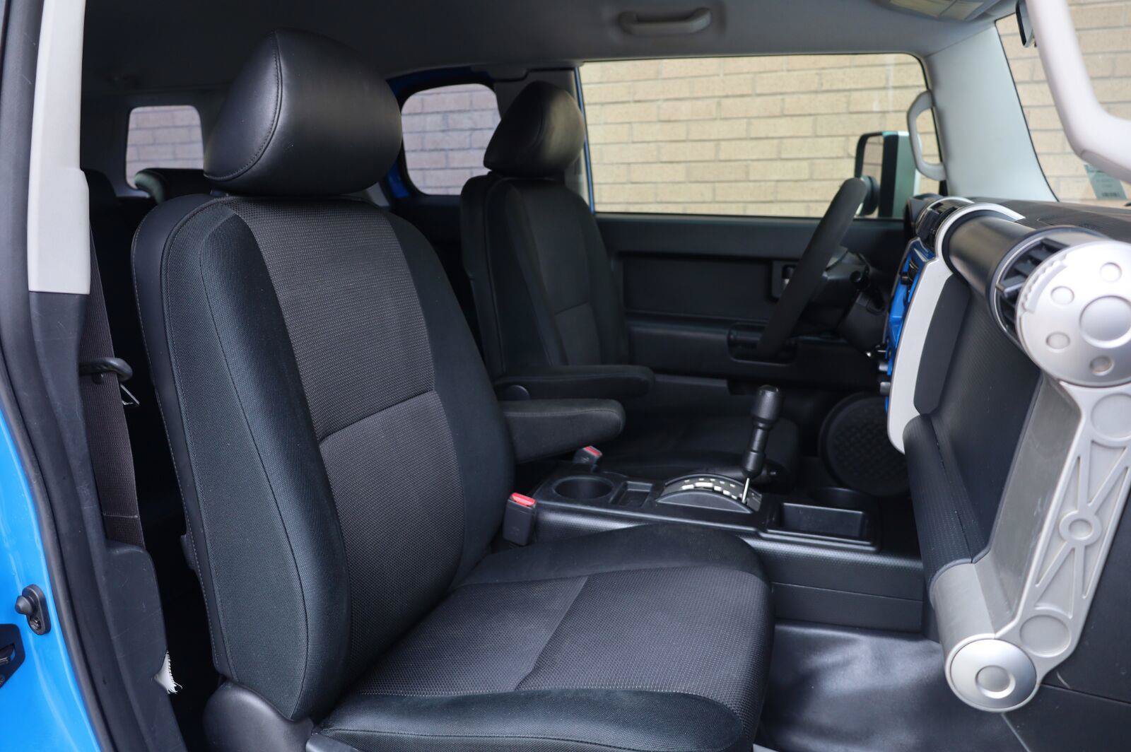 Used 2007 Toyota FJ Cruiser 2WD image 22