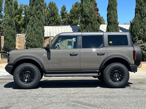 New 2026 Ford Bronco Outer Banks w/ Sasquatch Package AWD/4WD image 7