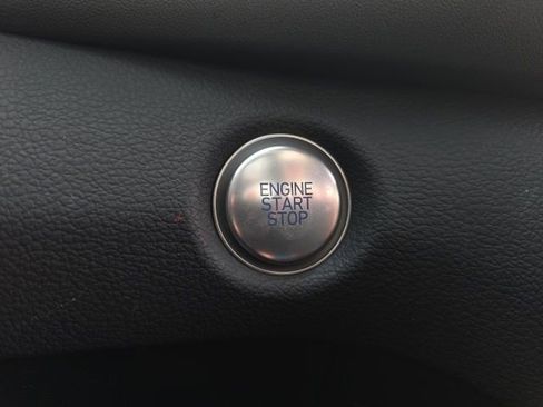 Certified 2023 Hyundai Santa Fe SEL image 12