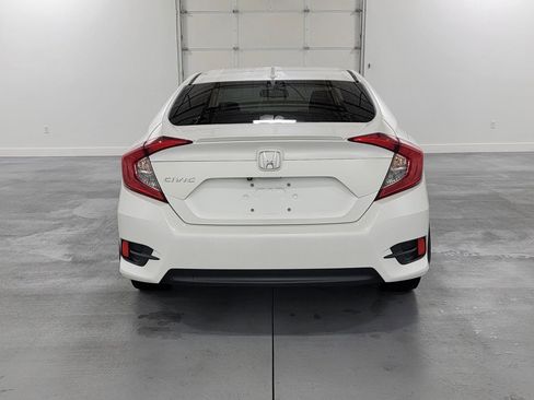 Used 2018 Honda Civic EX-L image 7