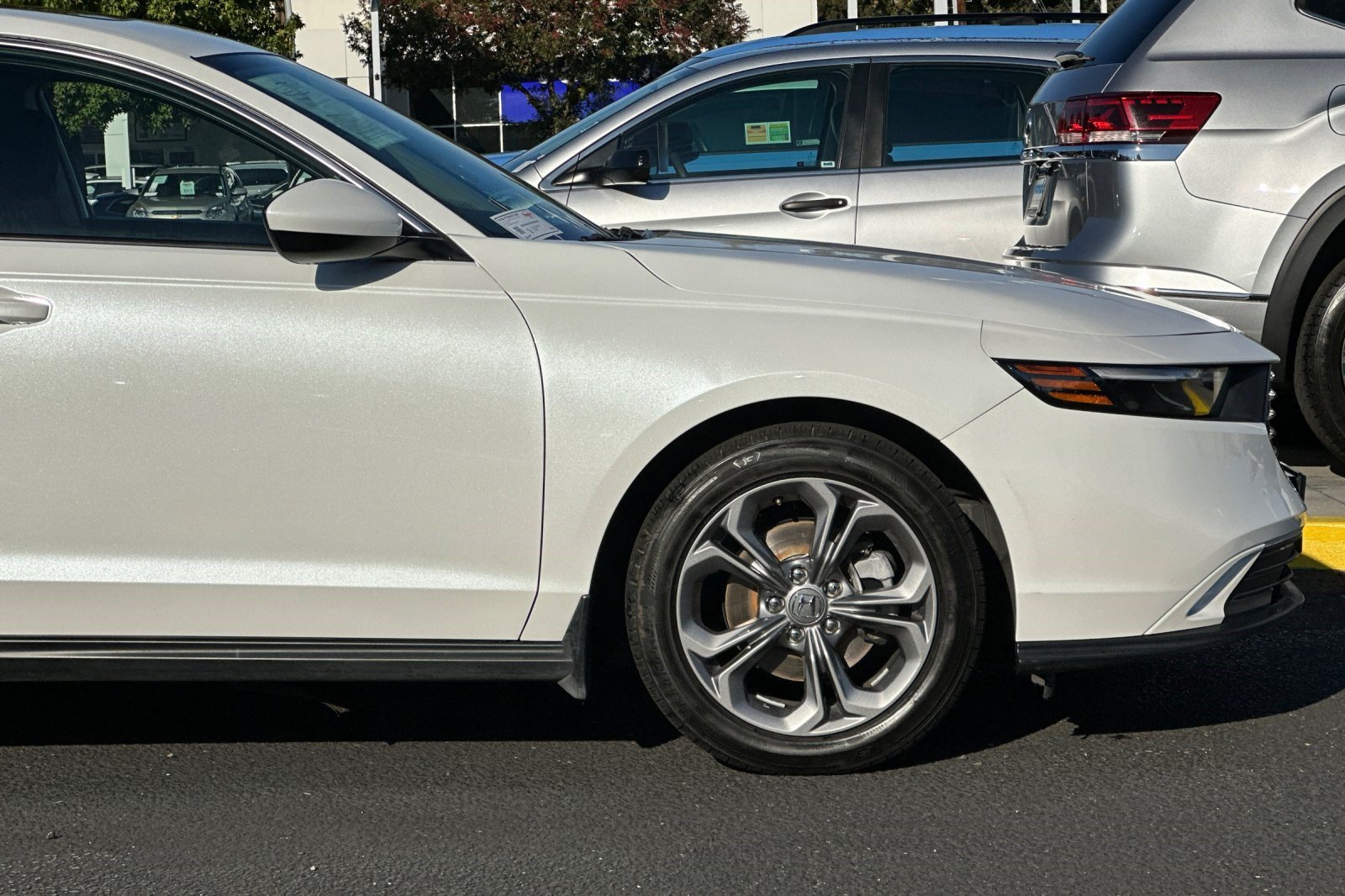 Used 2024 Honda Accord EX image 34
