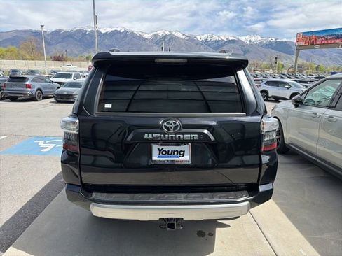Used 2023 Toyota 4Runner TRD Off-Road AWD/4WD image 5