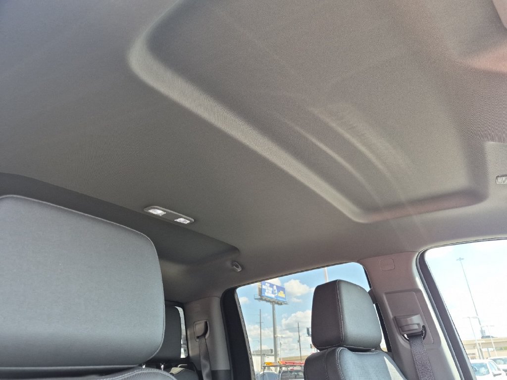 Used 2025 GMC Sierra 3500 SLT w/ Texas SLT Premium Package AWD/4WD image 16