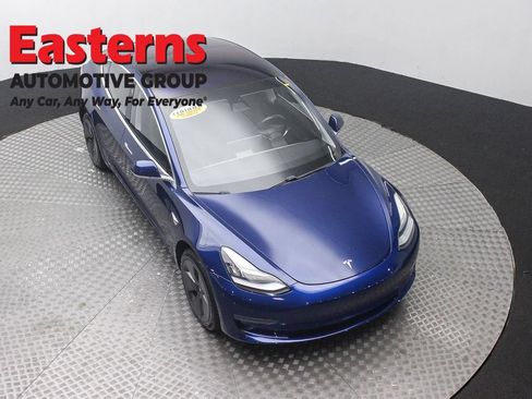 Used 2018 Tesla Model 3 Long Range RWD image 3