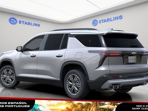 New 2026 Chevrolet Traverse LT FWD image 2