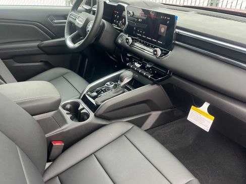 New 2026 GMC Canyon Elevation w/ Convenience Package image 12