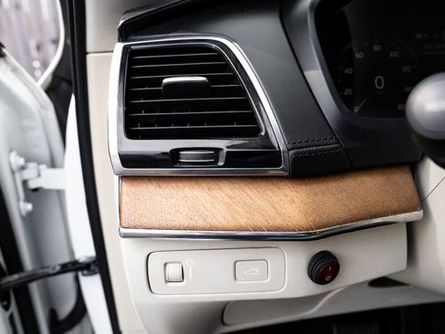 Used 2016 Volvo XC90 T6 Inscription image 19