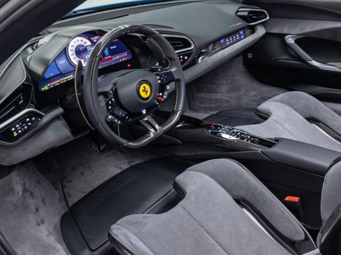 Used 2024 Ferrari 296 GTS RWD image 37