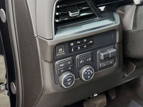 Used 2025 Chevrolet Tahoe RST AWD/4WD image 13