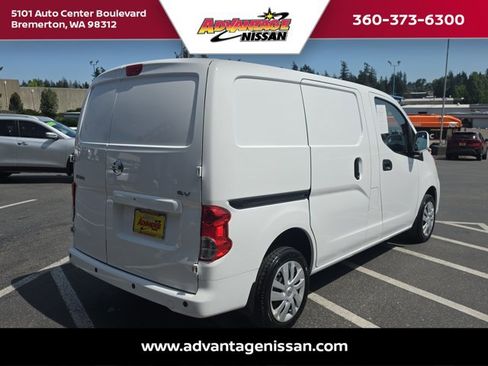 Used 2019 Nissan NV200 SV w/ Navigation Package FWD image 5