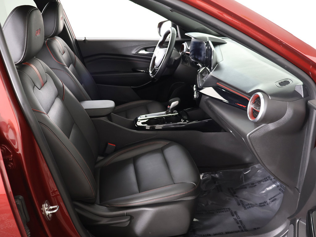 Used 2024 Chevrolet Trax RS w/ Driver Confidence Package FWD image 32