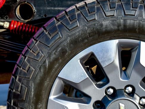 Used 2024 Chevrolet Silverado 2500 Custom w/ Custom Convenience Package image 60