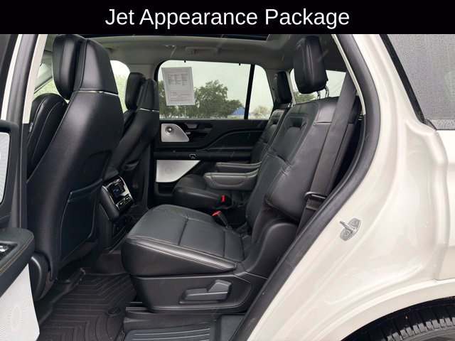 Used 2025 Lincoln Aviator Reserve w/ Equipment Group 201A AWD/4WD image 9