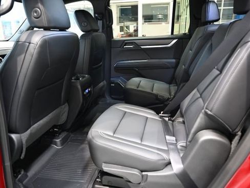 New 2026 GMC Acadia Elevation w/ Elevation Premium Package FWD image 11