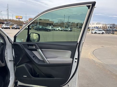 Used 2014 Subaru Forester 2.5i Touring image 26