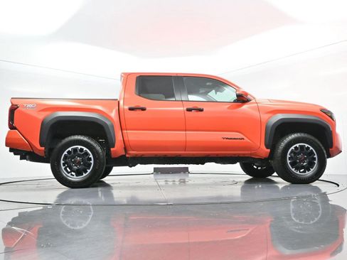Used 2024 Toyota Tacoma TRD Off-Road AWD/4WD image 52