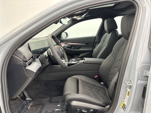 New 2027 BMW i5 eDrive40 w/ M Sport Package RWD image 25