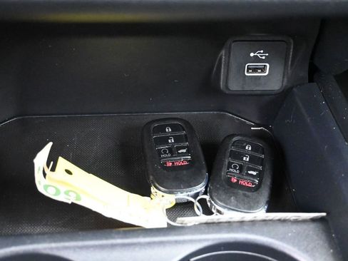 Certified 2024 Honda HR-V Sport image 17