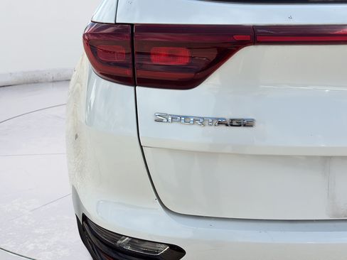 Used 2020 Kia Sportage S FWD image 40