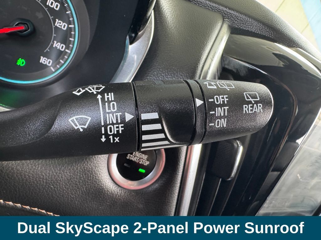 Used 2021 Chevrolet Traverse RS AWD/4WD image 13
