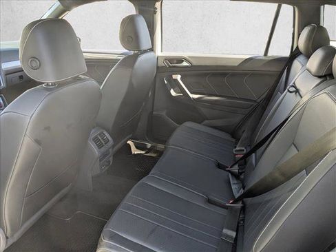 Used 2023 Volkswagen Tiguan SE R-Line AWD/4WD image 18