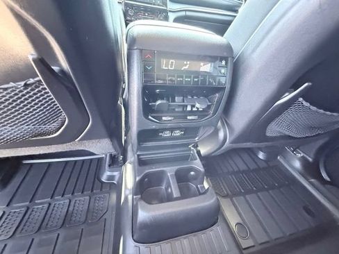 Used 2023 Jeep Grand Cherokee L Laredo RWD image 18