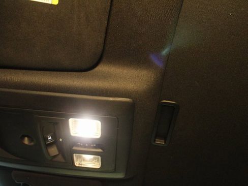 Used 2016 RAM 1500 Limited image 29