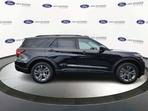 New 2026 Ford Explorer Active w/ Active Comfort Package image 6