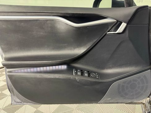 Used 2017 Tesla Model S 90D image 39