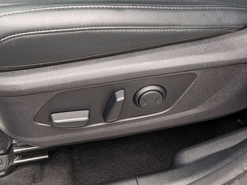 Used 2023 Kia Sportage EX FWD image 17