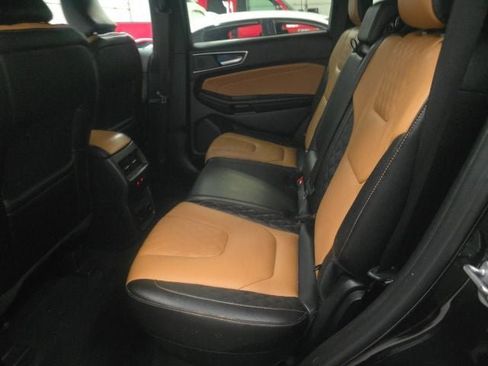 Used 2023 Ford Edge Titanium w/ Equipment Group 301A AWD/4WD image 13