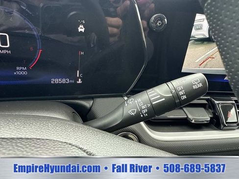 Used 2025 Chevrolet TrailBlazer LT AWD/4WD image 30