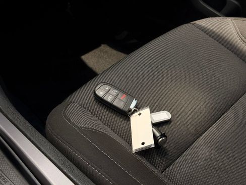 Used 2022 Dodge Charger SXT RWD image 38
