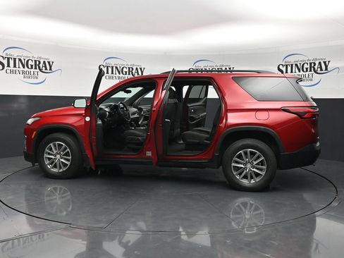 Certified 2023 Chevrolet Traverse LT FWD image 40