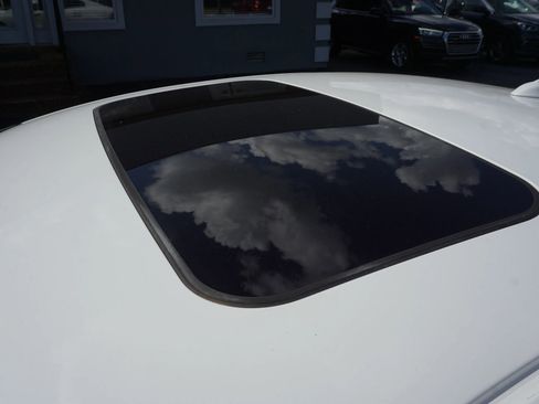 Used 2013 Volvo S60 T5 image 9