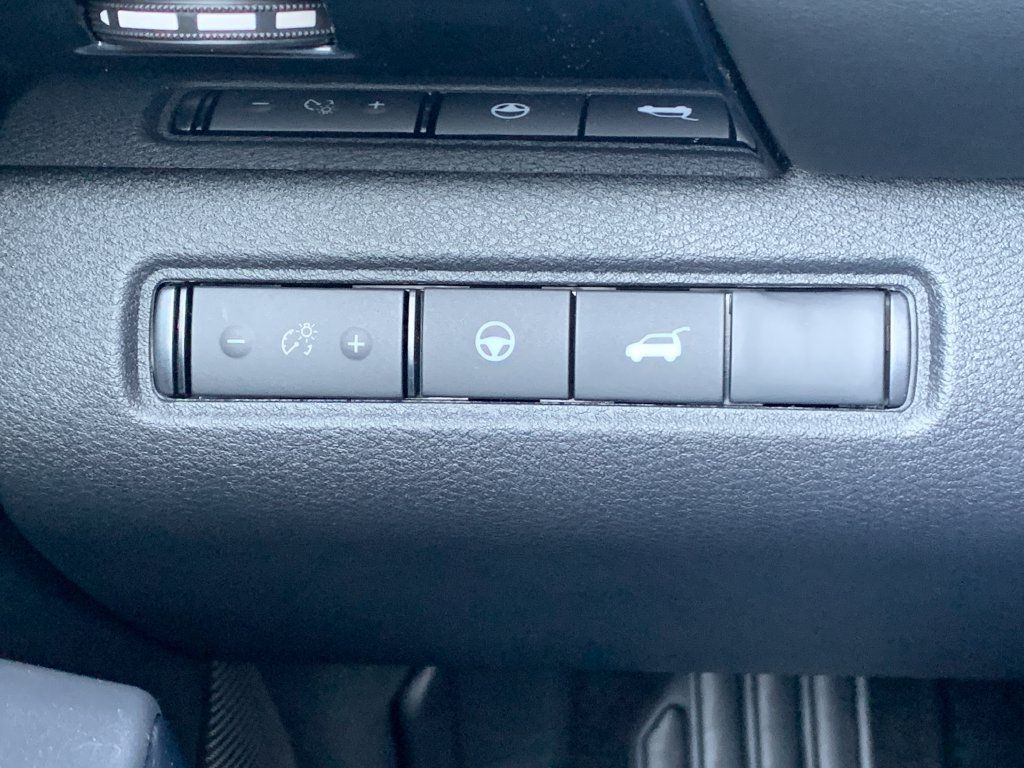 New 2026 Nissan Pathfinder SV FWD image 16