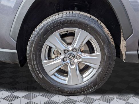 Used 2024 Toyota RAV4 XLE w/ Convenience Package image 31