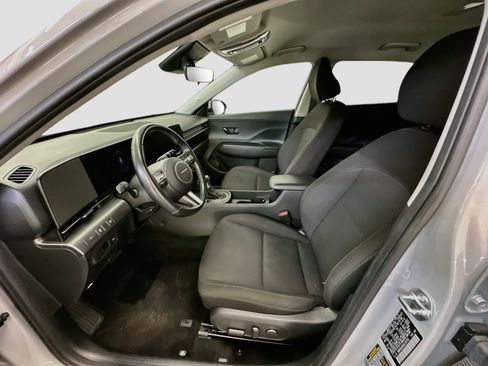 Used 2025 Hyundai Kona SEL AWD/4WD image 13