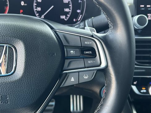 Used 2021 Honda Accord Sport image 11