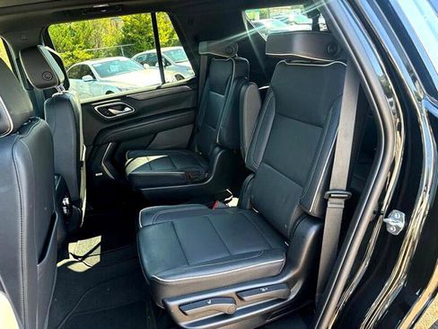 Used 2022 GMC Yukon SLT w/ SLT Luxury Package image 37