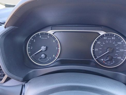 Used 2024 Nissan Altima 2.5 SV image 33