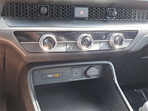 Certified 2023 Honda CR-V LX image 28